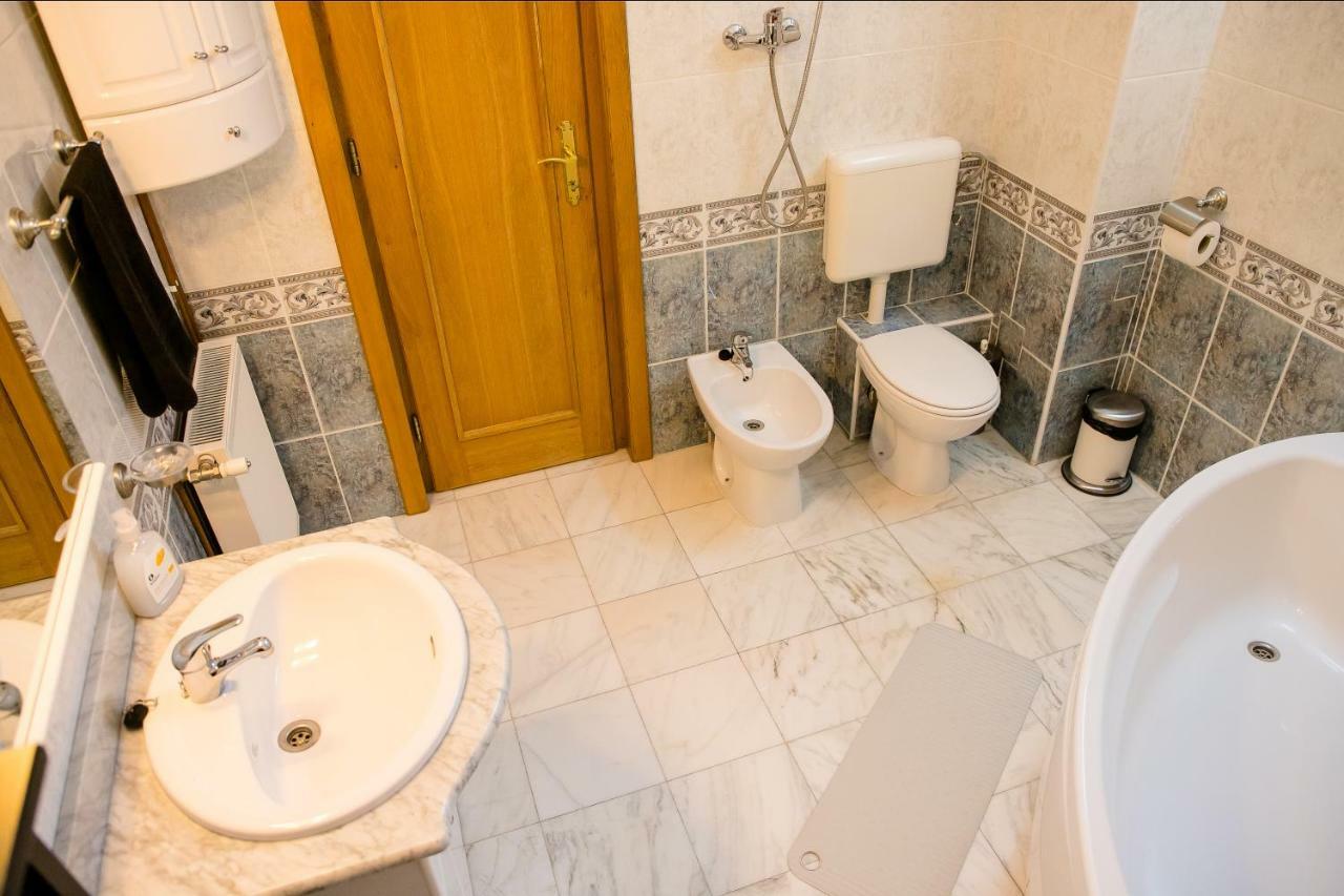 Studio 35 Buşteni Εξωτερικό φωτογραφία